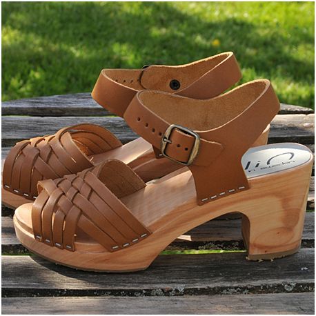 sandales suedoises semelle bois