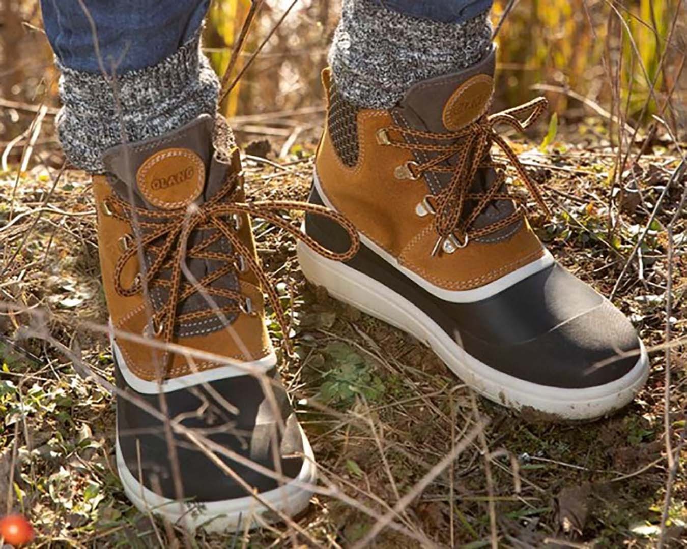 What Are the Qualities of a Lined Winter Boot?